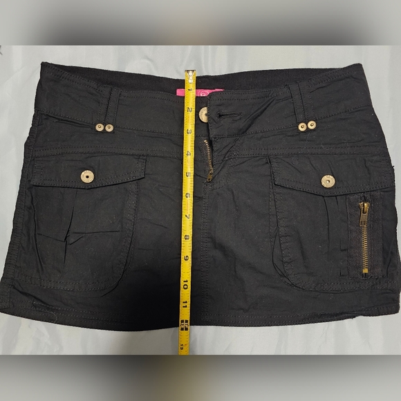 Cargo Style Mini Skirt - Size Small - Picture 9 of 14